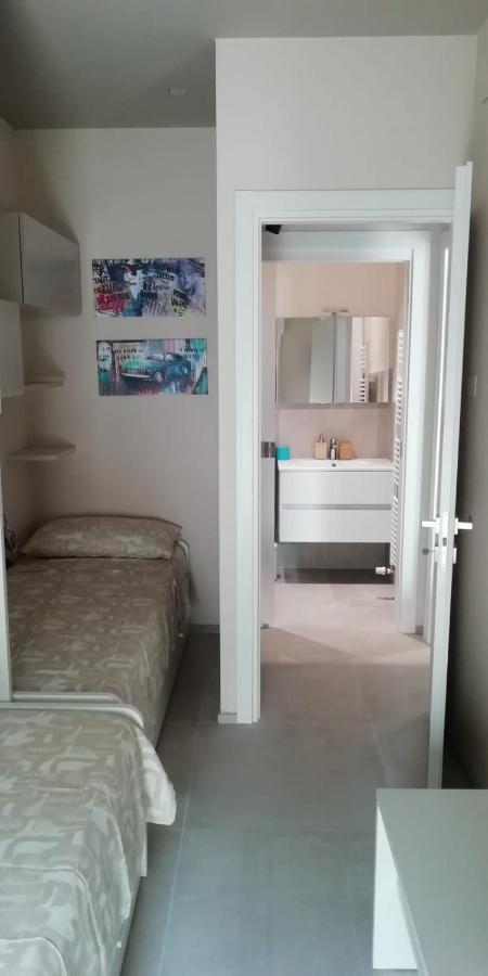 Town-Beach Home Civitanova Marche Exterior photo
