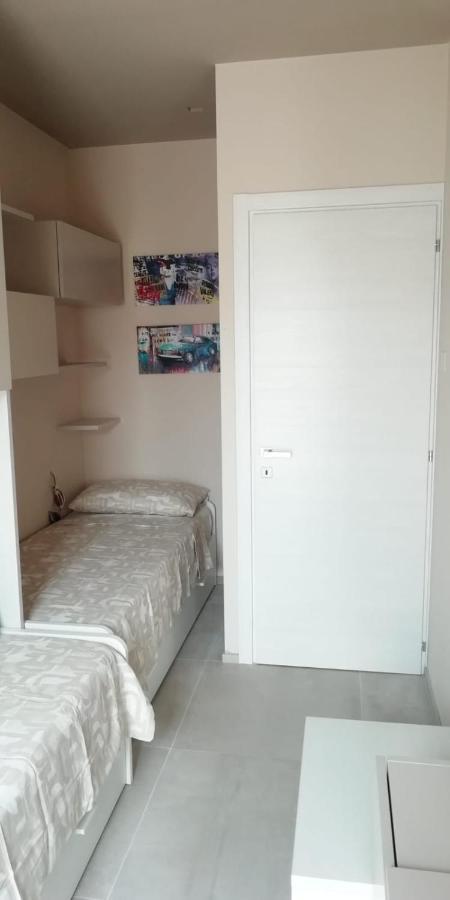 Town-Beach Home Civitanova Marche Exterior photo