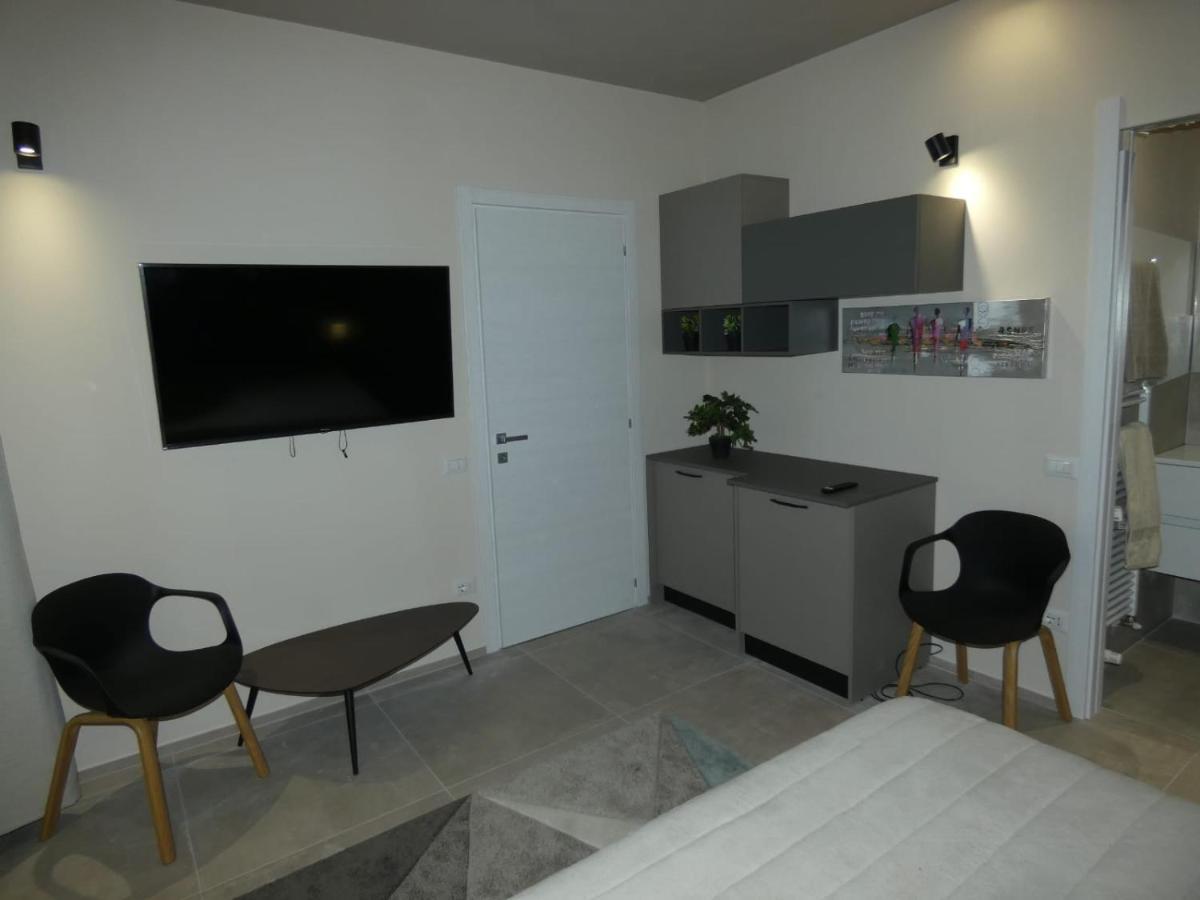 Town-Beach Home Civitanova Marche Exterior photo